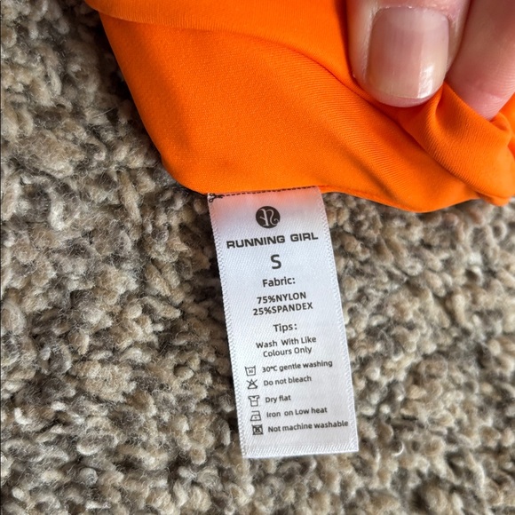 Running Girl sports bra size small - Picture 4 of 5